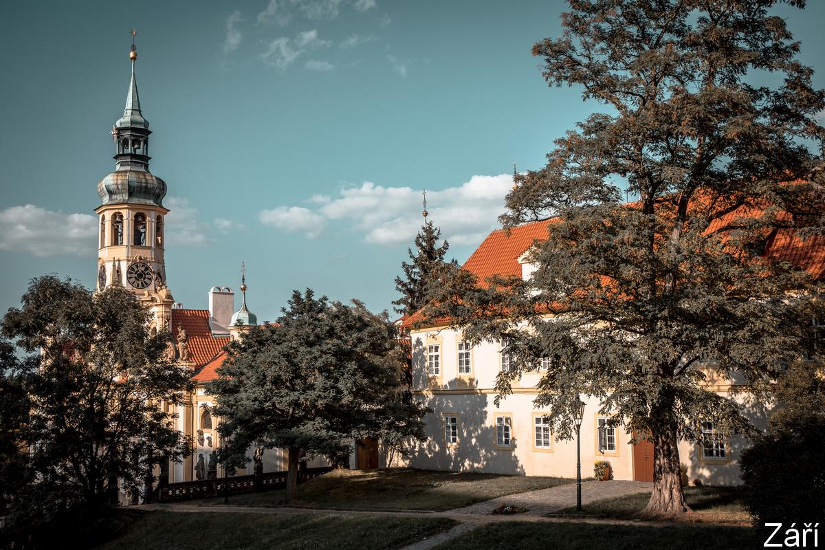 Kalendář Zasněná Praha 2027 (A3) - Obrázek 10